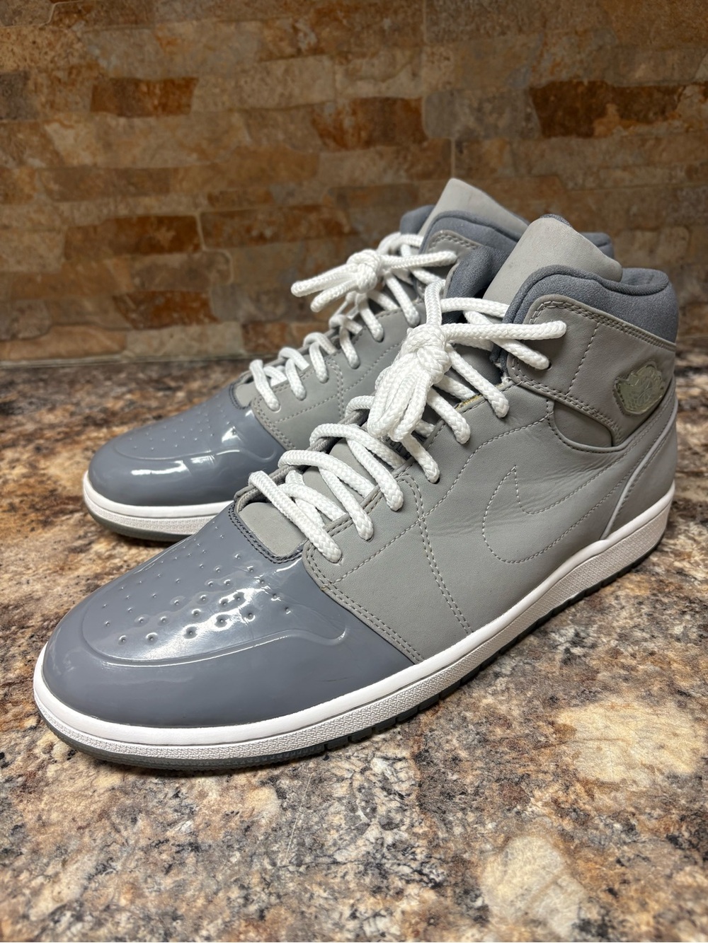 Nike Air Jordan 1 Retro High OG Cool Gray Size US 13